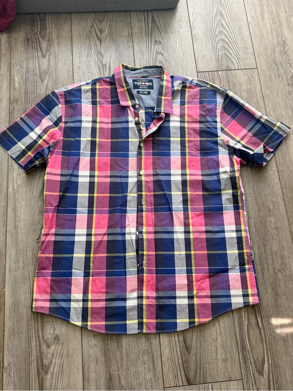 Ecko Unltd Men's 3XL Multicolor Plaid Button Up Shirt Short Sleeve Perfect Cond